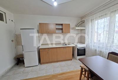 Apartament 2 camere de vanzare renovat zona Ipas din Sibiu - 1