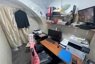 De vanzare spatiu comercial zona ultra centrala 277 mp - 16
