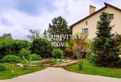 Casă individuală cu 7 camere în Corbeanca