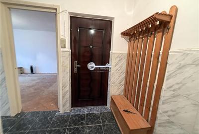 1 CAM NICOLINA DECOMANDAT - 12