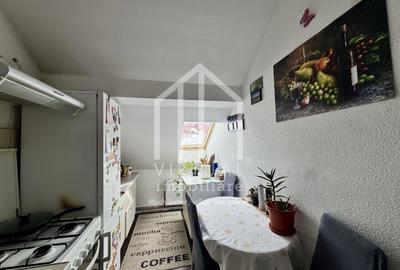 Apartament cu 2 camere semidecomandat, mobilat în Turnișor