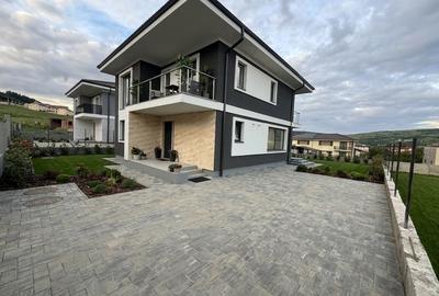 Casă individuală la preț de apartament , Chinteni 500mp de teren - 2