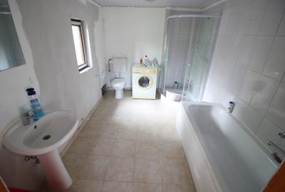 Vand casa in Schela cu toate utilitatile -65.000euro neg - 3