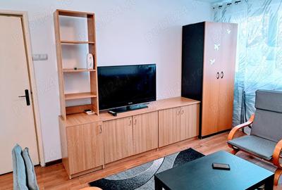 INCHIRIEZ APARTAMENT 2 CAMERE LA  2 MIN DE METROU EROII REVOLUTIEI