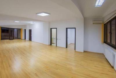 Imobil P 3, ideal pentru birouri, Piața Victoriei - Buzești - 1