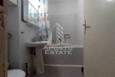 Apartament o camera decomandat zona Take Ionescu - 5