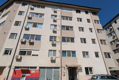 Apartament cu 2 camere semidecomandat, mobilat în Central