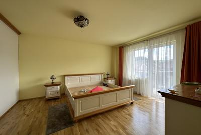 De inchiriat! Apartament de 3 camere, 100 mp pe 2 niveluri, Eroilor - 4