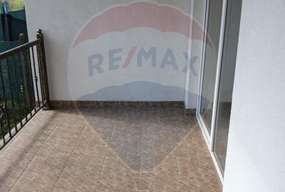 Casă cu 3 camere  toate utilitățile - 105.000E cu teren in  concesiune - 7