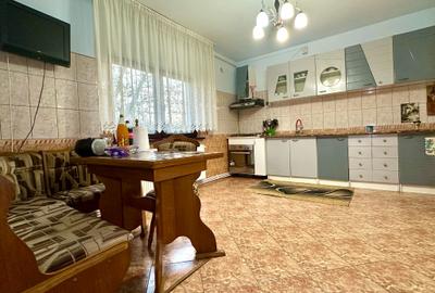 Casă spațioasă  (6 camere) + teren 1382mp + garaj si foisor - 7