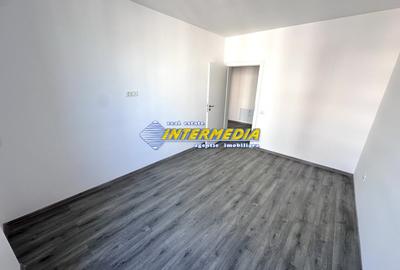 APARTAMENT 3 CAMERE I DE INCHIRIAT I CENTRU I ETAJ 1 I NEMOBILAT I - 1