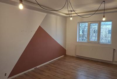 Aradului Vest | 3 camere | Decomandat | Centrală proprie - 1