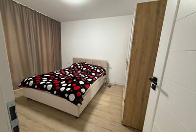 APARTAMENT DECOMANDAT CU TERASA DE 18 MP SI GRADINA  - - 4