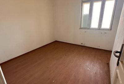 Spatiu comercial - COMARNIC - 10
