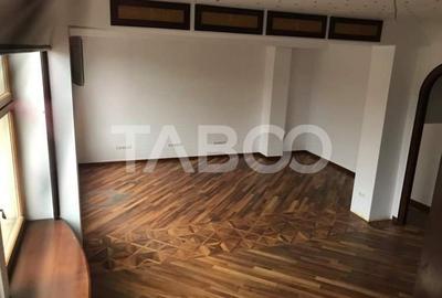 Spatiu de birouri decomandat 4 incaperi generoase zona Terezian Sibiu - 1