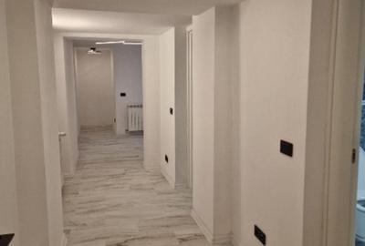 Piata Romana,  de inchiriat -5 camere, apartament nou in vila, parter, sect 1 - 7