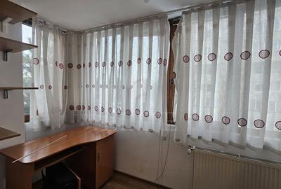 Apartament 3 camere în zona SALA SPORTURILOR - 10