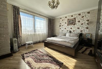 Casă individuală cu 9 camere în Sânandrei