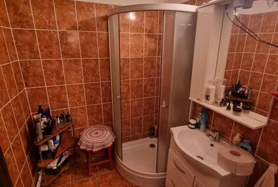 Central-apartament 2 camere cu gaze - 12