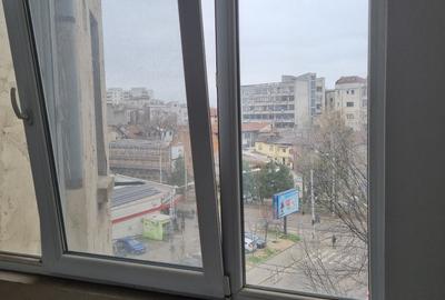 Oportunitate de Investiție: Apartament  cu potențial de impărțire în 2 unitati - 23