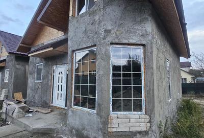 Vila noua, P+M, teren 350 mp - zona Bariera Traian - COMISION 0% - 1