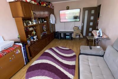 Apartament 3 camere,DECOMANDAT