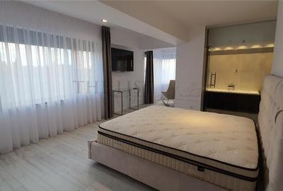 VANZARE APARTAMENT SUPERB 4 CAMERE,VEDERE LAC,PETROM CITY - 10