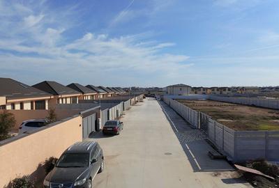 Complex de case individuale cu 4 camere, pe parter. Comision 0 - 11