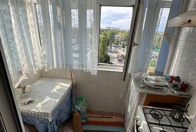 De vanzare apartament 3 camere 2 bai zona Crangasi - 12