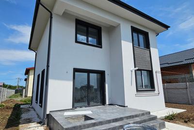 Vila/Casa individuala 4 camere/Com.Berceni - 5