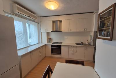 Închiriez apartament 3 camere - 5