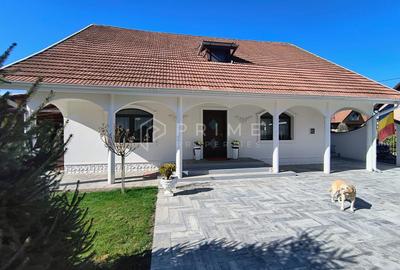 Casa perfectă pentru familie – curte, foișor cu grătar și garaj triplu - 1