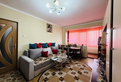 Apartament 2 camere, semidecomandat, etaj 7 - zona Sagului - 1