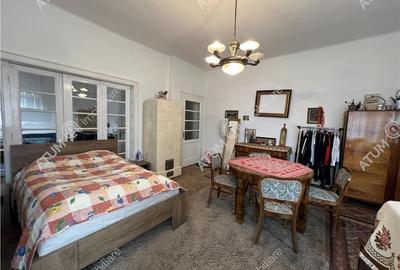Casa individuala cu 4 camere si teren 900 mp zona Calea Poplacii - 15