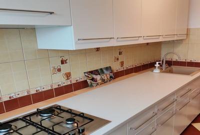 Apartament cu 2 camere decomandat în Mazepa 2