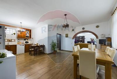 Vila cu 6 camere, teren 1200mp de vanzare- Varasti, la 4 km de Berceni - 11