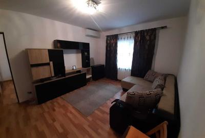Apartament cu 2 camere semidecomandat, mobilat în Girocului