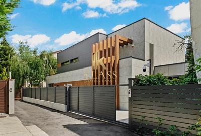 Casă individuală cu 5 camere în Pipera