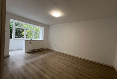 Apartament 2 camere, decomandat, renovat complet, centrala gaz, etajul 1, Tomis - 1