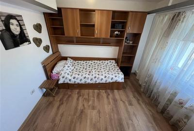 Apartament 4 camere, 100 mp, etaj 3, zona Longinescu - 10