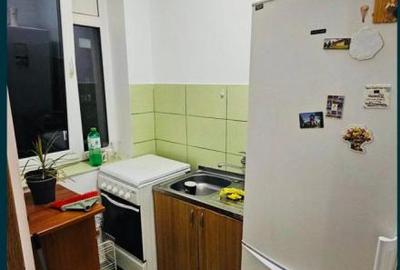 61500 euro-Titan -langa parc Ior- garsoniera bloc mixt - 2
