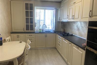 Apartament 4 camere , zona ultracentrala , suprafata de 100 mp , renovat  modern - 12