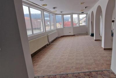 Resita Central Sp.Comercial 415 mp.Comision ZERO Cumparator - 7