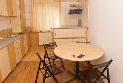 Ofer spre inchiriere apt. 2 camere, decomandat, cartier Zorilor, cu garaj. - 6