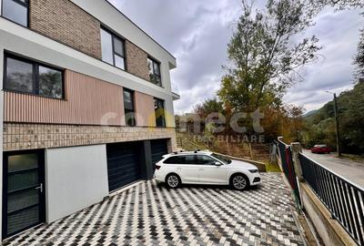Duplex cu 4 camere în Tăuți