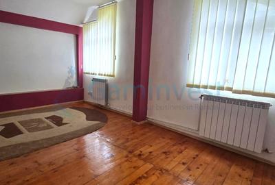 Casa cu dublu front stradal,zona Ecaterina Teodoroiu,Oradea - 16