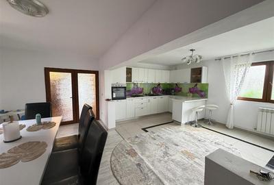 Vanzare Casa Strejnicu, 2 Intrari Separate, Mobilata - 12