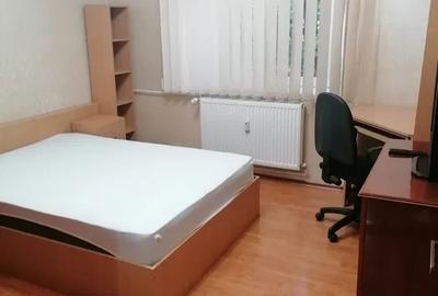 Brancoveanu-Secuilor-Apartament de 3 camere cu hol H - 3