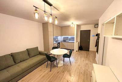 Apartament cu 2 camere semidecomandat, mobilat în Băneasa