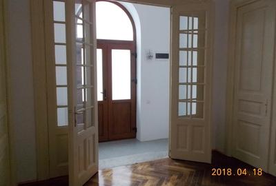 Dorobanti, ASE, parter inalt, vila, decomandat, birouri, media, IT, arhitectura - 1